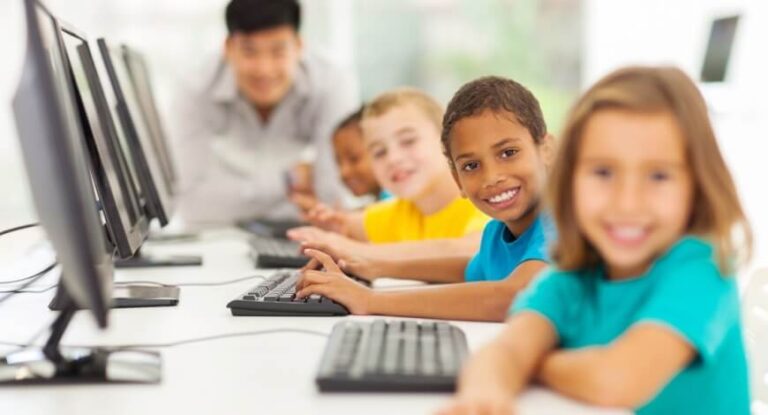 Auxiliar o uso da Tecnologia em Sala-Avançado