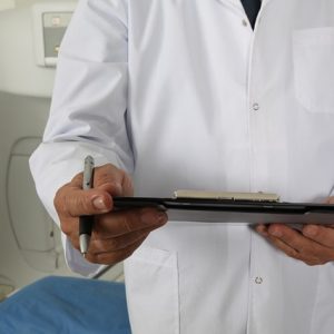 Auxiliar de Necrotomia