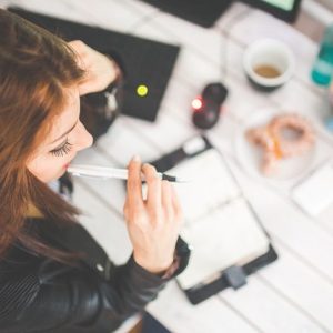 Auxiliar de Escritório